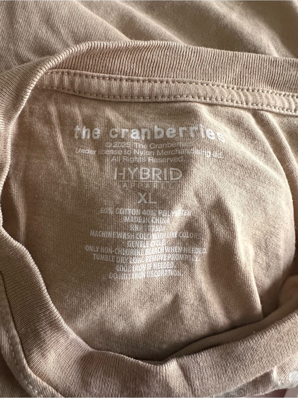 Hybrid Apparel The Cranberries Cropped Brown Band Tee - Picture 4 of 4